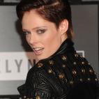 5c8aeb2720000043046ff59d