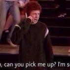 Yo en los VMA durante la actuación de Miley Cyrus "¿Mamá, puedes venirme a buscar? Tengo miedo"