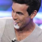 5c8b5cb6240000f404a484d9