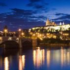 Está entre las veinte ciudades más visitadas del mundo, y todo gracias a un patrimonio y una belleza de los que muy pocos pueden presumir. En Navidad, la ciudad es un baile de luces, colores y ricos olores. Ver más fotos aquí.