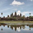 Aunque lo más atractivo de Siem Reap es la antigua Angkor Wat, el resto de la ciudad también merece la pena, ya que es un destino perfecto para los que buscan hacer una escapada a lo mochilero. Bueno, o para cualquiera que le apetezca sorprend...