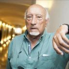 El autor de 'Son de mar' y periodista ha firmado el manifiesto de apoyo a Ángel Gabilondo (PSOE) para presidir la Comunidad de Madrid.