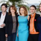 5c8b6448360000c81a6cf75c