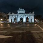 Otra imagen de la Puerta de Alcal&aacute;.