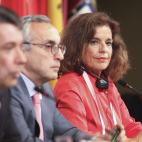 El presidente del Comité Olímpico Español (COE), Alejandro Blanco (c), el presidente de la Comunidad de Madrid, Ignacio González (i), y la alcaldesa de Madrid, Ana Botella (d).