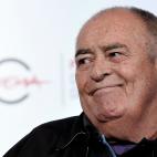 El director de cine Bernardo Bertolucci, considerado uno de los cineastas italianos m&aacute;s relevantes del siglo XX, falleci&oacute; a los 77 a&ntilde;os en Roma por una larga enfermedad. Bertolucci obtuvo nueve Oscar por El &uacute;lti...