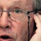 El c&eacute;lebre escritor israel&iacute; muri&oacute; a los 79 a&ntilde;os como consecuencia del c&aacute;ncer que padec&iacute;a. Amos Oz gan&oacute; en 2005 el Premio Goethe por su autobiograf&iacute;a Una historia de amor y oscuridad, su lib...