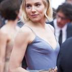 QUÉ: Su bob texturizado y con ondas rotas ha sido otro de los peinados más copiados este 2015. En Cannes lo lució con dos divertidas trenzas y maquillaje nude.  DÓNDE: En el Festival de Cannes, donde la británica fue miembro del jurado.