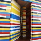 5c8b7112250000e203caacad