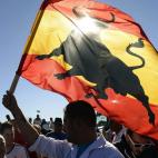 5c8b36932400000a05a45d09