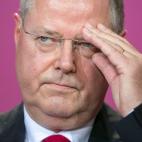 5c8b797b230000040124d3db