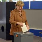 5c8b7981230000d50424d3ef