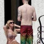 5c8b3549360000ba1a6cb997