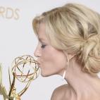 5c8b779324000093024d8e57