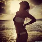 5c8b356a360000ba1a6cba09