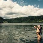 5c8b356e360000a61b6cba1a