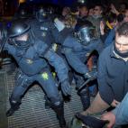 5c8a7902230000d504232501