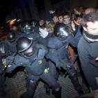 5c8a7907240000f404a31f0b