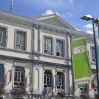 Exterior del Ayuntamiento de Vilvoorde (B&eacute;lgica). Esta localidad belga cerr&oacute; la puerta en 2016 al im&aacute;n de Ripoll, Abdelbaki Es Satty, al recelar de sus inexistentes credenciales religiosas y la escasa informaci&oac...