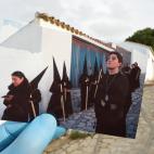 Penitentes de la hermandad del Santo Entierro, en marzo de 2018.