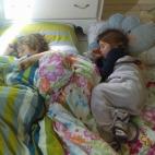 Tienen que estar cerquita.