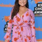 Thiessen, que tiene ancestros turcos, griegos y galeses, comenz&oacute; a hacer de modelo y actriz a los ocho a&ntilde;os y particip&oacute; en varios concursos de belleza antes de Salvados por la campana. Durante aquellos a&ntilde;os ...