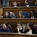 5c8abc342300007f01239b1a