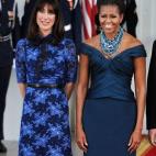 Junto a Samantha Cameron.