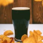 Una pinta contiene 20 onzas líquidas (568,26125 ml) en su versión imperial —la que se usa en Reino Unido—. Las pintas estadounidenses son de 473,17647 ml (o, lo que es lo mismo, 16 onzas líquidas).