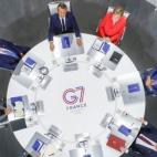 Imagen de los l&iacute;deres durante el G-7 publicada en la cuenta oficial de Twitter de la cumbre que ha dado para mucho meme.