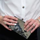 Esta actriz de una famosa saga de acción llevó este bolso Chanel justamente al desfile de la marca durante la Semana de la Moda en París.