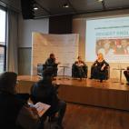 5c8acc6c240000f7054c7a57