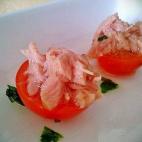 "Es una tapa para picoteo, fresca e ideal para verano. Está muy bien para abrir boca", asegura su autora. Consulta aquí la receta.