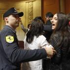 5c8b2bb9360000a61b6ca3b2