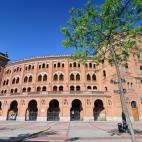La plaza de toros de Las Ventas se ha convertido con el tiempo en el lugar favorito de Sabina, reconocido fan de los toros, para tocar. "Esto para m&iacute; es un templo, una catedral, una cosa lit&uacute;rgica", asegur&oacute; en 2011. Como esp...