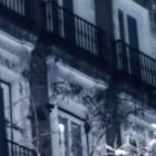 Nunca ha sido un secreto que la casa de Joaqu&iacute;n Sabina est&aacute; en la calle Relatores. Antes de instalarse aqu&iacute;, vivi&oacute; en la calle Santa Isabel y en la ya mencionada calle Tabernillas. Hubo un tiempo que "medio Madrid" te...