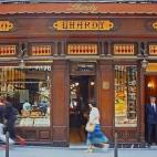 De Lardhy hay mucho que decir, pero cuando se habla de Sabina hay que mencionar el cocido. "En Lhardy se ha conspirado, se han derribado gobiernos y hacen un cocido maravilloso. Lhardy es mi preferido. Y despu&eacute;s de la comida se toma uno u...