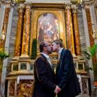 5c8b2ec72000009e04705841