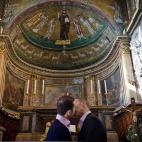 5c8b2ec9240000f404a44ae0