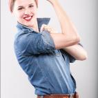 Un clásico del DIY en disfraces: Rosie la remachadora, dibujo del icono cartel del "We can do it" de la II Guerra Mundial. Vía What I Wore