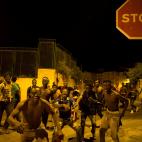 La felicidad explota tras cruzar la frontera.