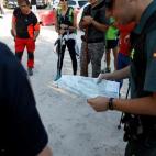 Voluntarios y especialistas de la Guardia Civil trabajan en la búsqueda de la esquiadora Blanca Fernández Ochoa, desaparecida desde el pasado día 23, este miércoles en la sierra de Madrid. EFE/David Fernández