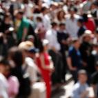 Aunque las cifras varían según el estudio consultado, más de 30 millones de españoles son internautas y la gran mayoría intensivos, es decir se conectan al menos una vez al día. La cifra es de 2012, así que ya serán más. Además, no inc...