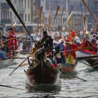 5c8b82f9230000040124eb62