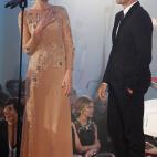 5c8b3745250000e203ca5242