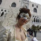 5c8b82fb22000031001b17e5