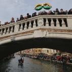 5c8b82fd24000093024daabe