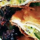 Necesitarás libritos de lomo, calabacín, zanahoria, quesos para fundir, huevo, harina, pan para rebozar, aceite para freír, sal y pimienta negra. La receta completa, aquí.