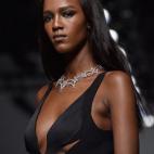 5c8a814f250000e203c91dfb