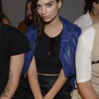 5c8a6d9b260000e104fe565c